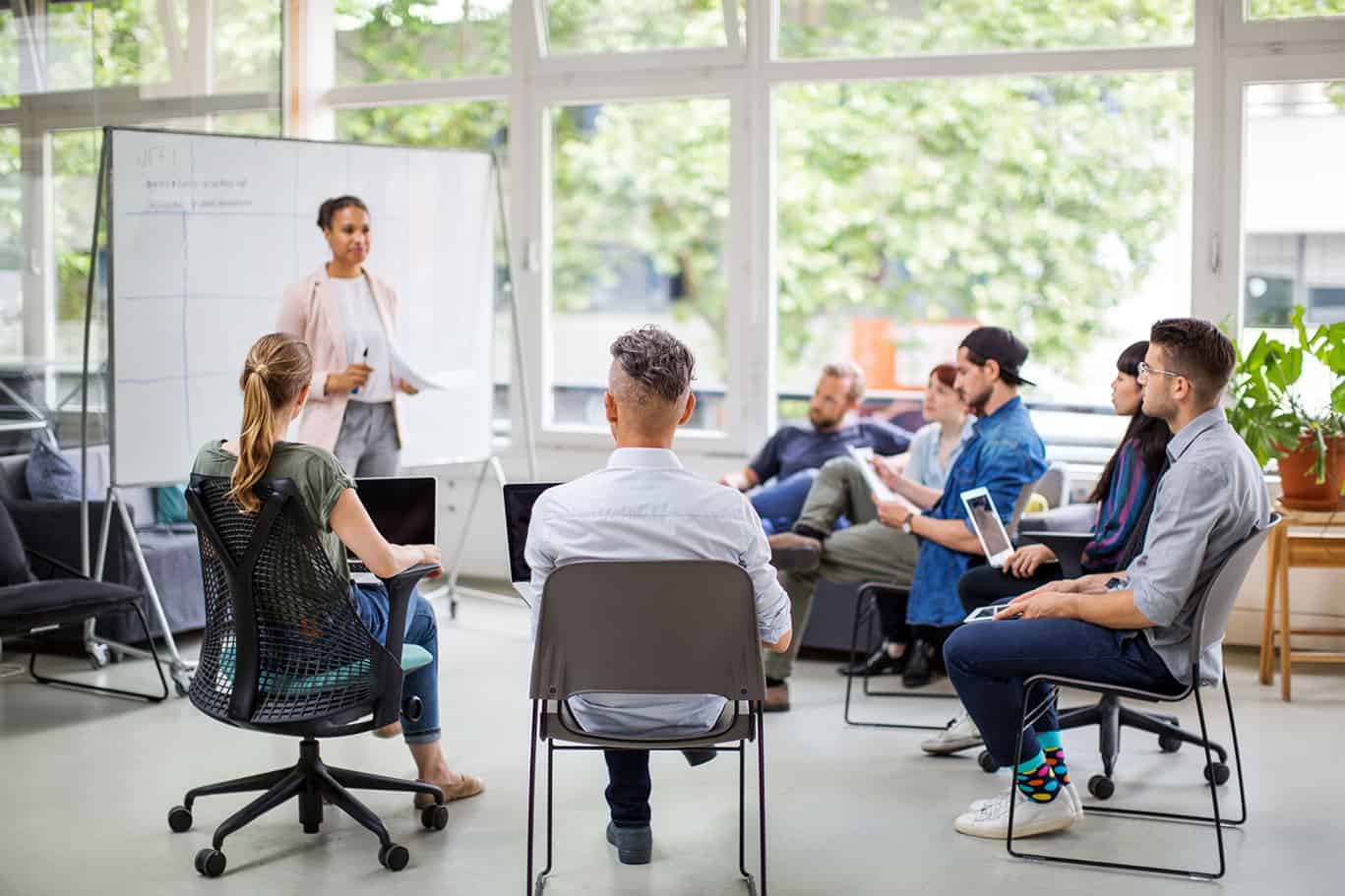 How Facilitation Skills Training Enhances Workplace Collaboration